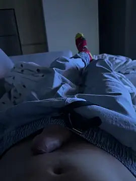 Snapshot of mightgogay chatting on 01/20/25, 03:26 mightgogay online show from 01/20/25, 03:26