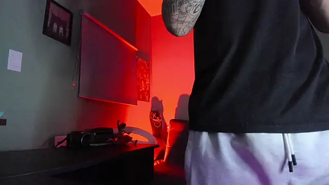 Snapshot of Sisoyalejo420 chatting on 03/31/26, 02:46 Sisoyalejo420 online show from 03/31/26, 02:46