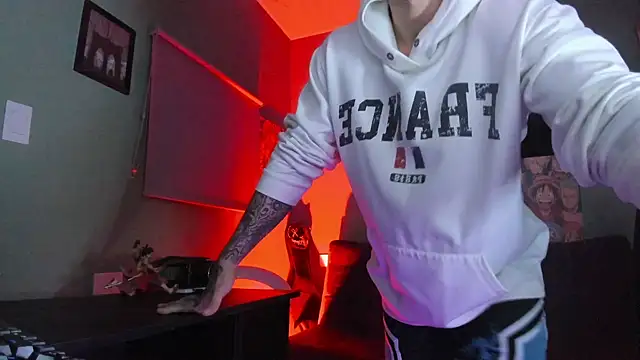 Snapshot of Sisoyalejo420 chatting on 04/09/26, 11:32 Sisoyalejo420 online show from 04/09/26, 11:32