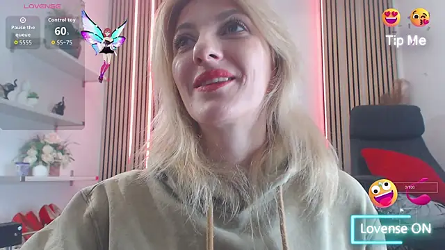 RileyLanna online show from 11/12/25, 12:22