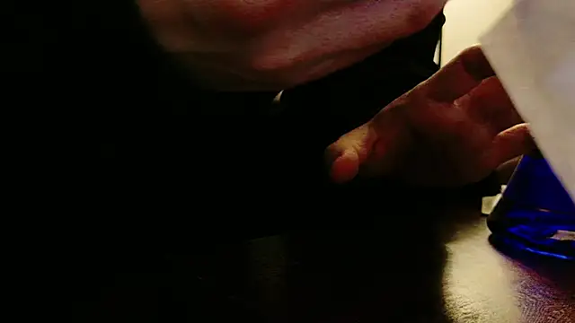 Snapshot of POCARI_SWEAT chatting on 03/10/25, 10:04 POCARI SWEAT online show from 03/10/25, 10:04