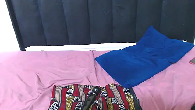 Snapshot of EBONY_WILD_ASS chatting on 09/27/25, 03:55 EBONY WILD ASS online show from 09/27/25, 03:55