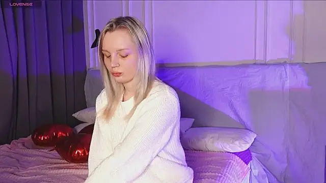 Beatrica Klein online show from 02/12/25, 05:05