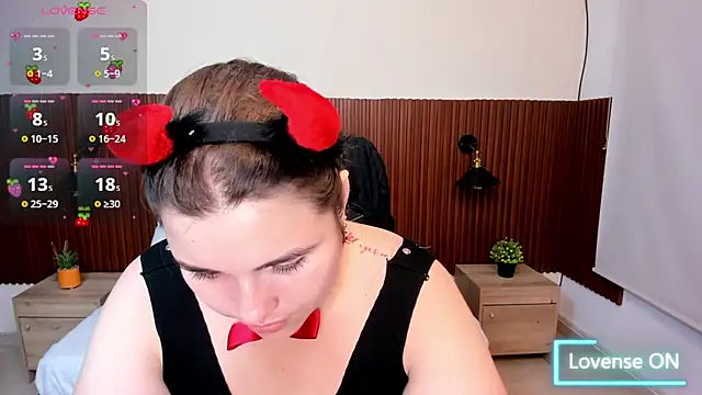 Aabby lee online show from 10/18/25, 06:52