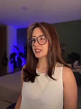 Snapshot of EmaSaenz chatting on 06/01/26, 10:55 EmaSaenz online show from 06/01/26, 10:55
