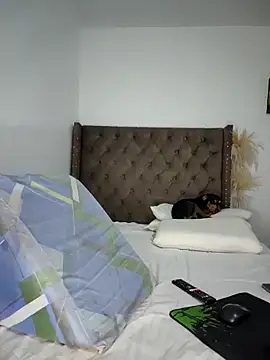 manuela star online show from 02/28/25, 09:12