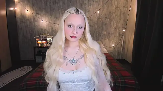 MariaMango online show from 11/21/25, 02:43