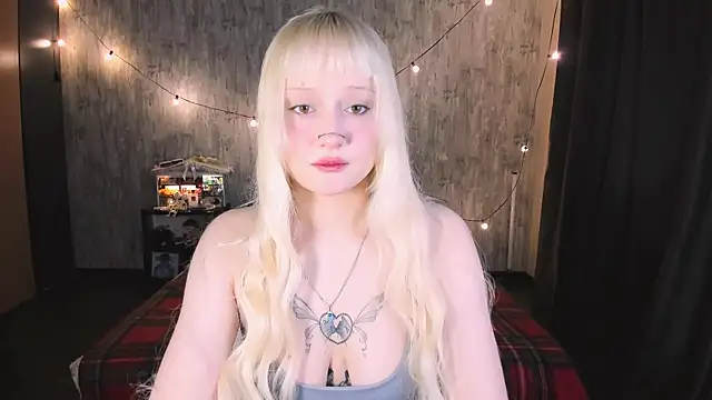 MariaMango online show from 11/26/25, 12:11