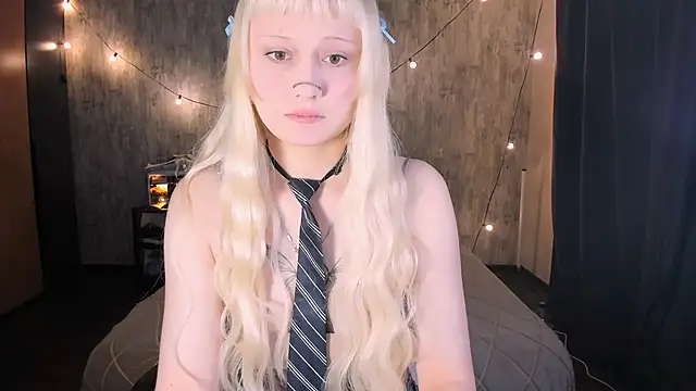 MariaMango online show from 12/04/25, 01:15