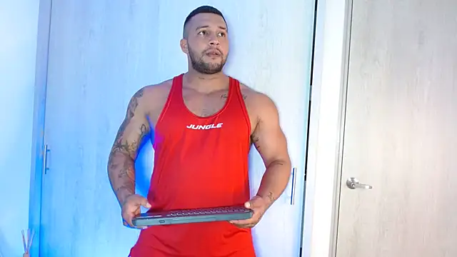 Snapshot of frank_myles chatting on 03/12/26, 03:01 frank myles online show from 03/12/26, 03:01