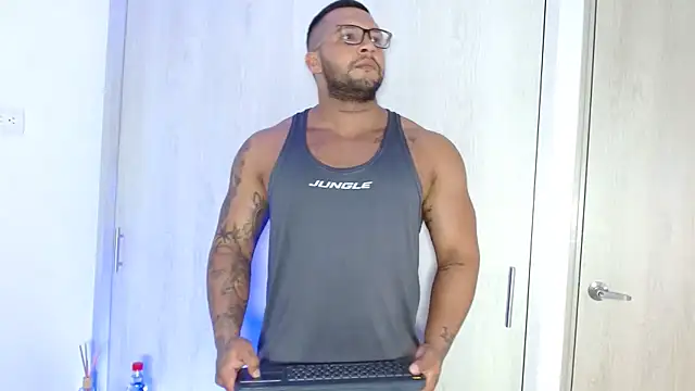 Snapshot of frank_myles chatting on 03/21/26, 12:59 frank myles online show from 03/21/26, 12:59