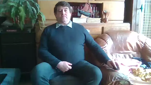 Snapshot of sympatrique chatting on 03/26/26, 12:11 sympatrique online show from 03/26/26, 12:11