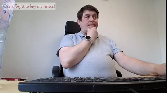 Snapshot of sympatrique chatting on 06/17/26, 07:44 sympatrique online show from 06/17/26, 07:44