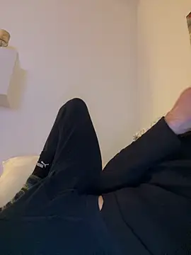 Snapshot of Frank22xx chatting on 03/31/26, 08:09 Frank22xx online show from 03/31/26, 08:09