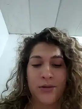 Snapshot of Sara_smiiith211 chatting on 12/01/24, 09:37 Sara smiiith211 online show from 12/01/24, 09:37