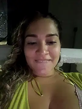 Snapshot of Sara_smiiith211 chatting on 12/05/24, 03:26 Sara smiiith211 online show from 12/05/24, 03:26