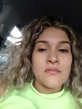 Snapshot of Sara_smiiith211 chatting on 12/13/24, 09:41 Sara smiiith211 online show from 12/13/24, 09:41