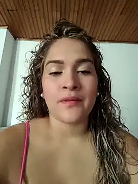 Snapshot of Sara_smiiith211 chatting on 12/18/24, 09:51 Sara smiiith211 online show from 12/18/24, 09:51