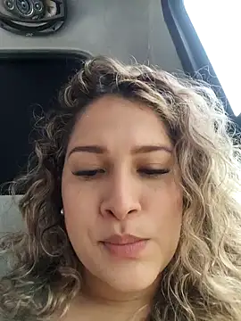 Snapshot of Sara_smiiith211 chatting on 01/27/25, 05:26 Sara smiiith211 online show from 01/27/25, 05:26