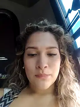 Snapshot of Sara_smiiith211 chatting on 02/07/25, 09:04 Sara smiiith211 online show from 02/07/25, 09:04