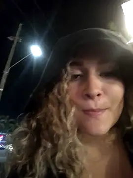 Snapshot of Sara_smiiith211 chatting on 02/23/25, 02:51 Sara smiiith211 online show from 02/23/25, 02:51