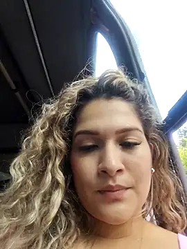 Snapshot of Sara_smiiith211 chatting on 03/01/25, 09:48 Sara smiiith211 online show from 03/01/25, 09:48