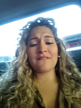 Snapshot of Sara_smiiith211 chatting on 03/13/25, 10:43 Sara smiiith211 online show from 03/13/25, 10:43