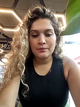 Snapshot of Sara_smiiith211 chatting on 03/15/25, 02:14 Sara smiiith211 online show from 03/15/25, 02:14