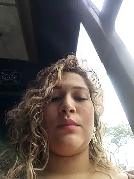 Snapshot of Sara_smiiith211 chatting on 03/15/25, 04:54 Sara smiiith211 online show from 03/15/25, 04:54