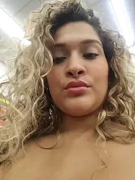 Snapshot of Sara_smiiith211 chatting on 03/16/25, 07:27 Sara smiiith211 online show from 03/16/25, 07:27