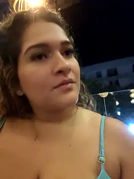 Snapshot of Sara_smiiith211 chatting on 03/20/25, 12:19 Sara smiiith211 online show from 03/20/25, 12:19