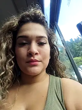 Snapshot of Sara_smiiith211 chatting on 03/20/25, 07:14 Sara smiiith211 online show from 03/20/25, 07:14