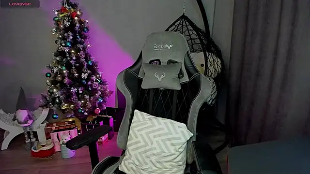 lily williamss online show from 01/11/25, 03:13