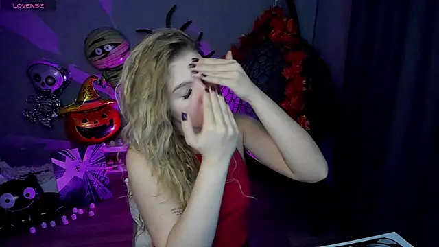 lily williamss online show from 10/19/25, 12:00