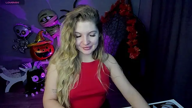 lily williamss online show from 11/01/25, 12:12