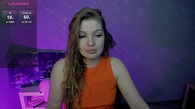 Snapshot of lily_williamss chatting on 06/13/26, 12:08 lily williamss online show from 06/13/26, 12:08