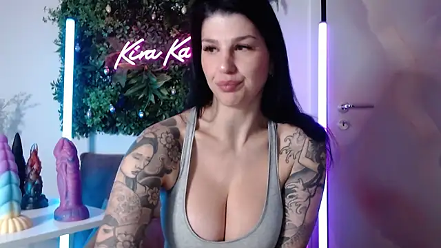 Snapshot of KiraKane1 chatting on 10/08/25, 04:54 KiraKane1 online show from 10/08/25, 04:54
