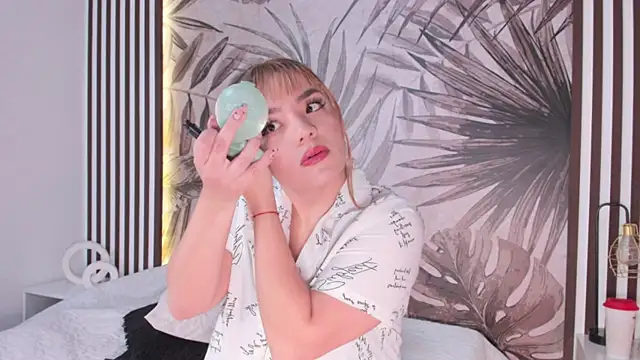 Samaantha-White online show from 02/03/25, 11:31