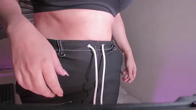 Samaantha-White online show from 04/09/26, 11:37