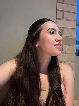 Amelia Rouse online show from 04/10/26, 10:42