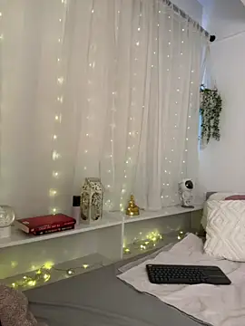 Amelia Rouse online show from 07/21/26, 07:49