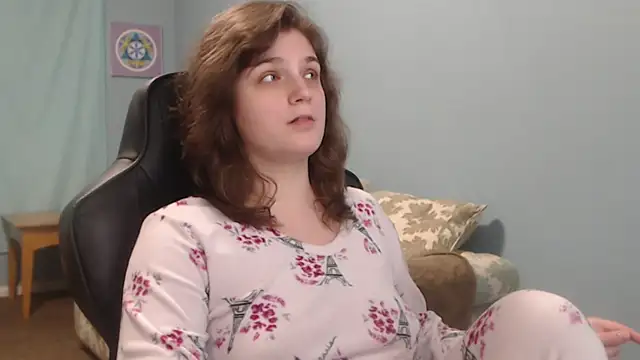 TreeJeanne online show from 12/31/24, 02:51