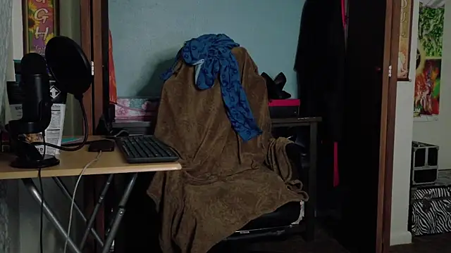 TreeJeanne online show from 09/28/25, 01:00