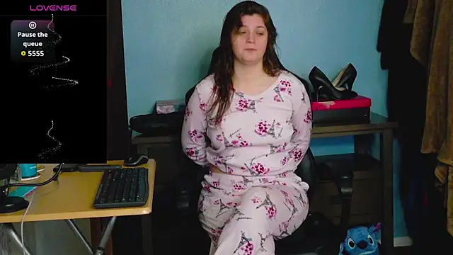 TreeJeanne online show from 11/20/25, 03:18