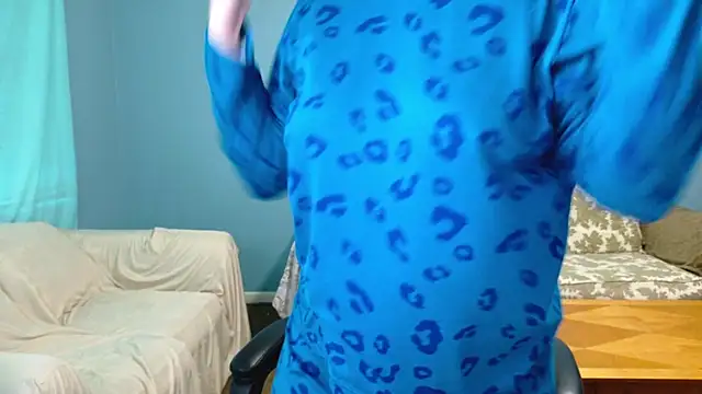 TreeJeanne online show from 04/12/26, 05:51