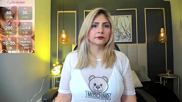 Melanie silver  online show from 02/20/25, 09:53