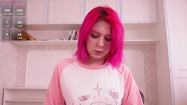 Snapshot of hannah_lourens chatting on 03/07/26, 06:43 hannah lourens online show from 03/07/26, 06:43