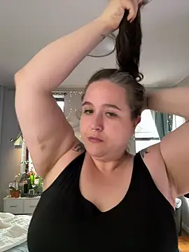 Snapshot of sylviahhh chatting on 04/01/26, 09:34 sylviahhh online show from 04/01/26, 09:34