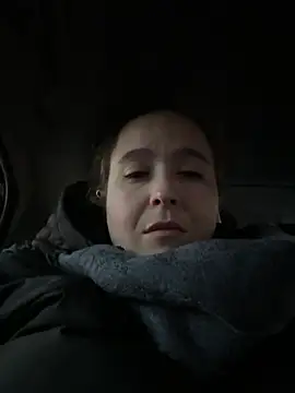 Snapshot of sylviahhh chatting on 04/08/26, 10:26 sylviahhh online show from 04/08/26, 10:26