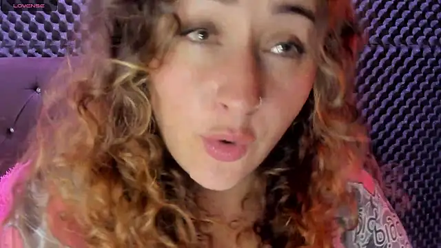 saara queen  online show from 02/11/25, 03:29